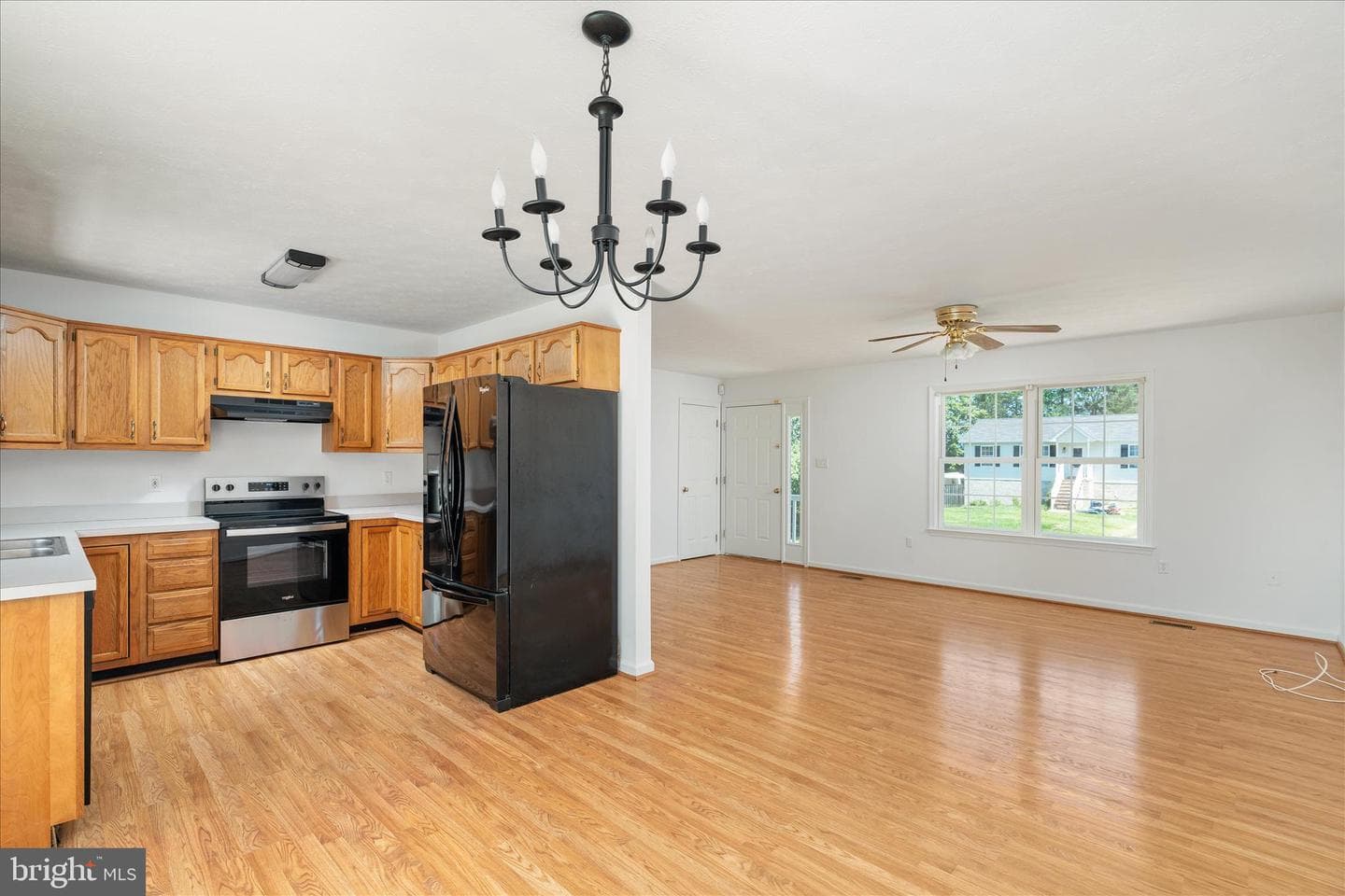 114 Hillview Drive photo 6