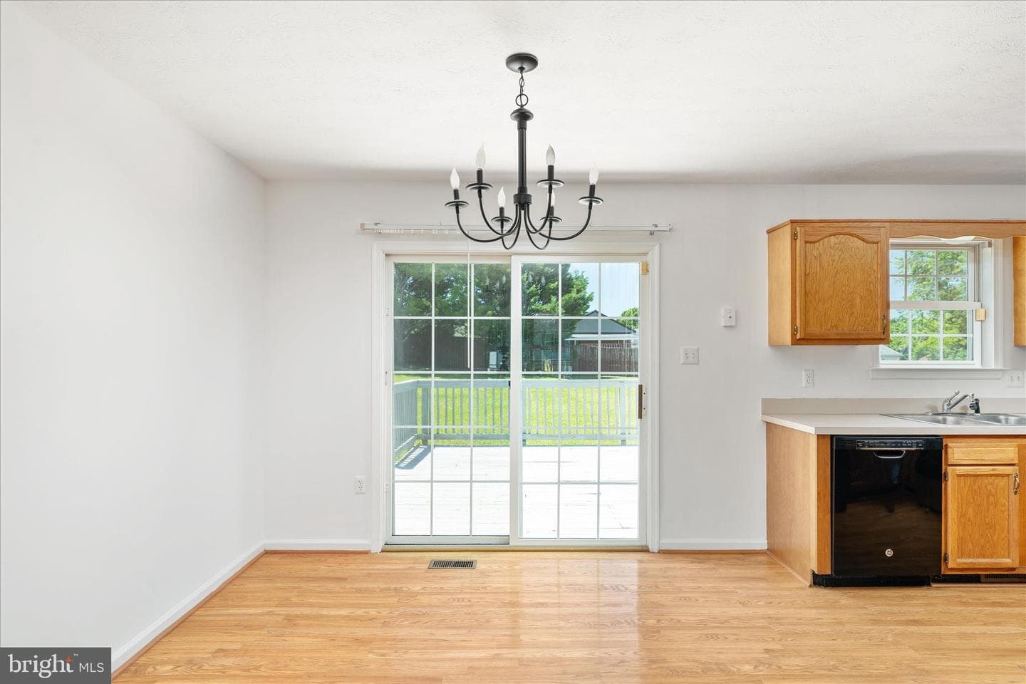 114 Hillview Drive photo 7