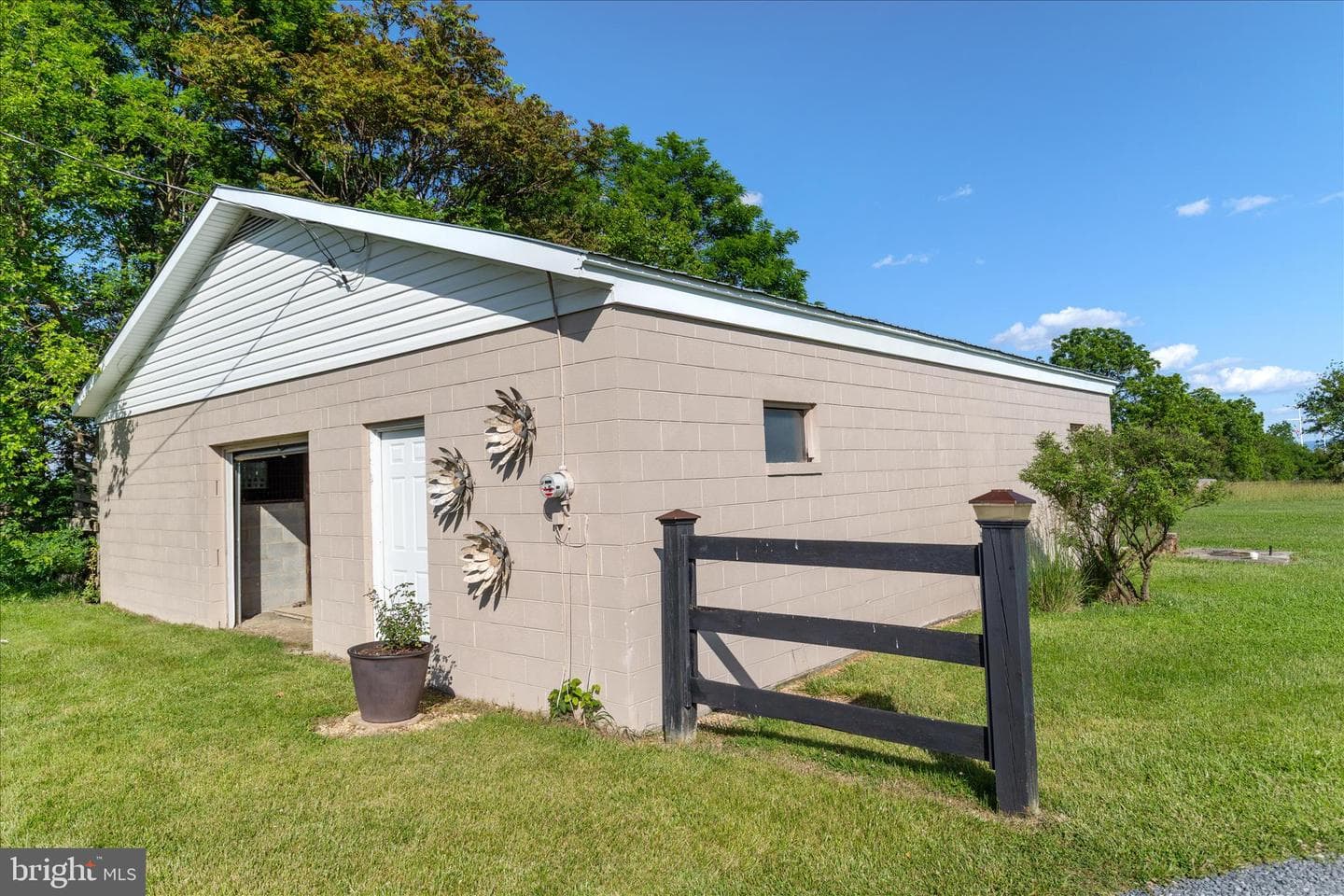 496 Clary Road photo 71