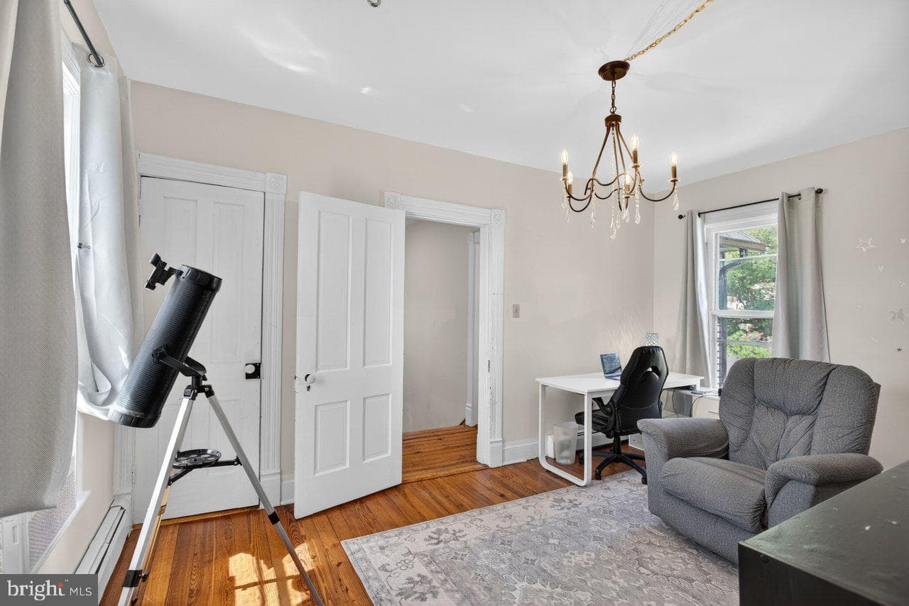 420 W Spring Street photo 41