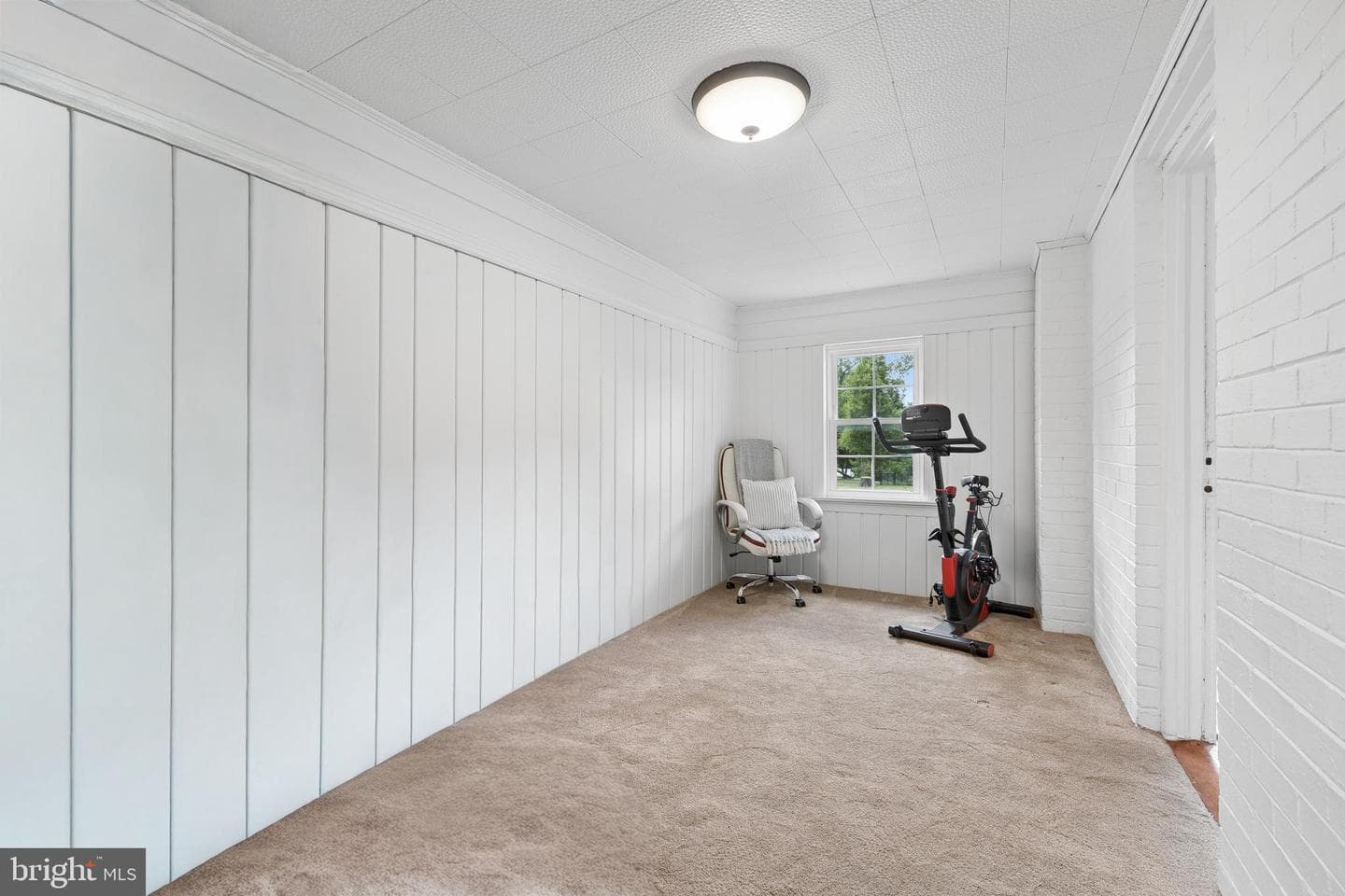 564 Orchard Street photo 19