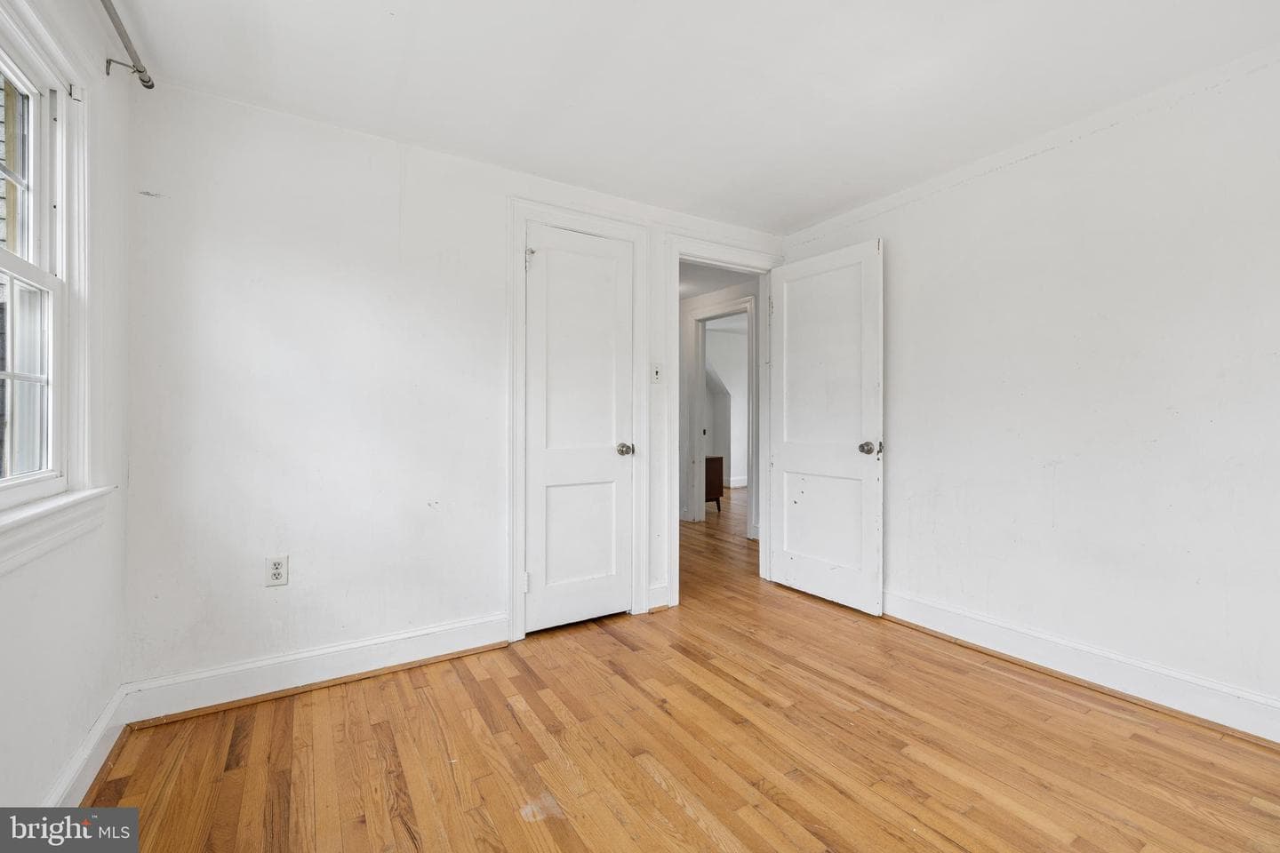 564 Orchard Street photo 30