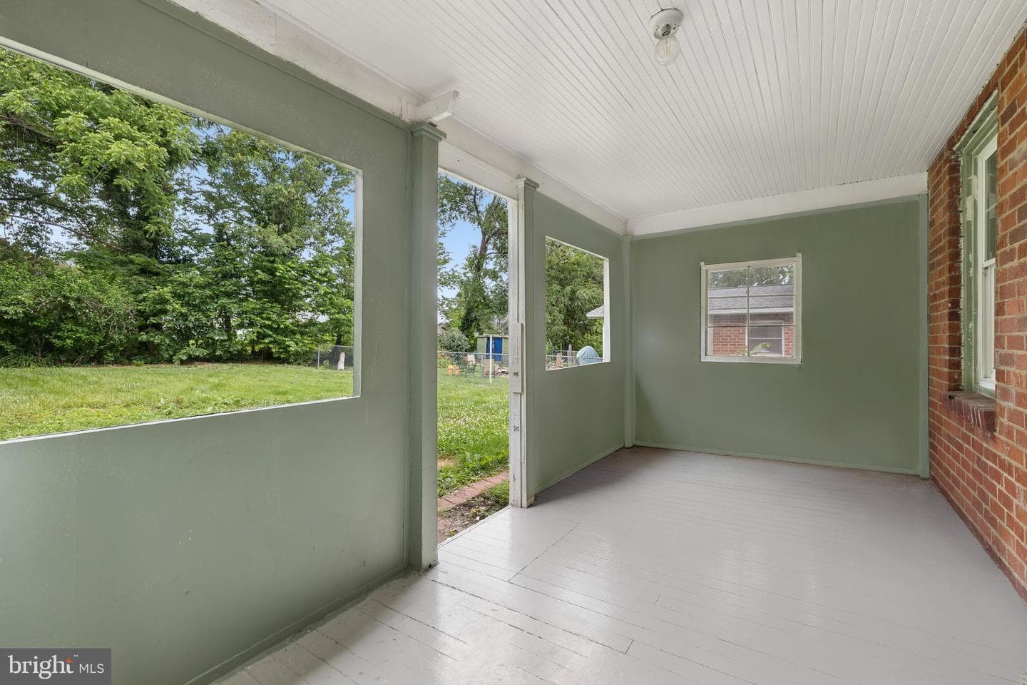 564 Orchard Street photo 33