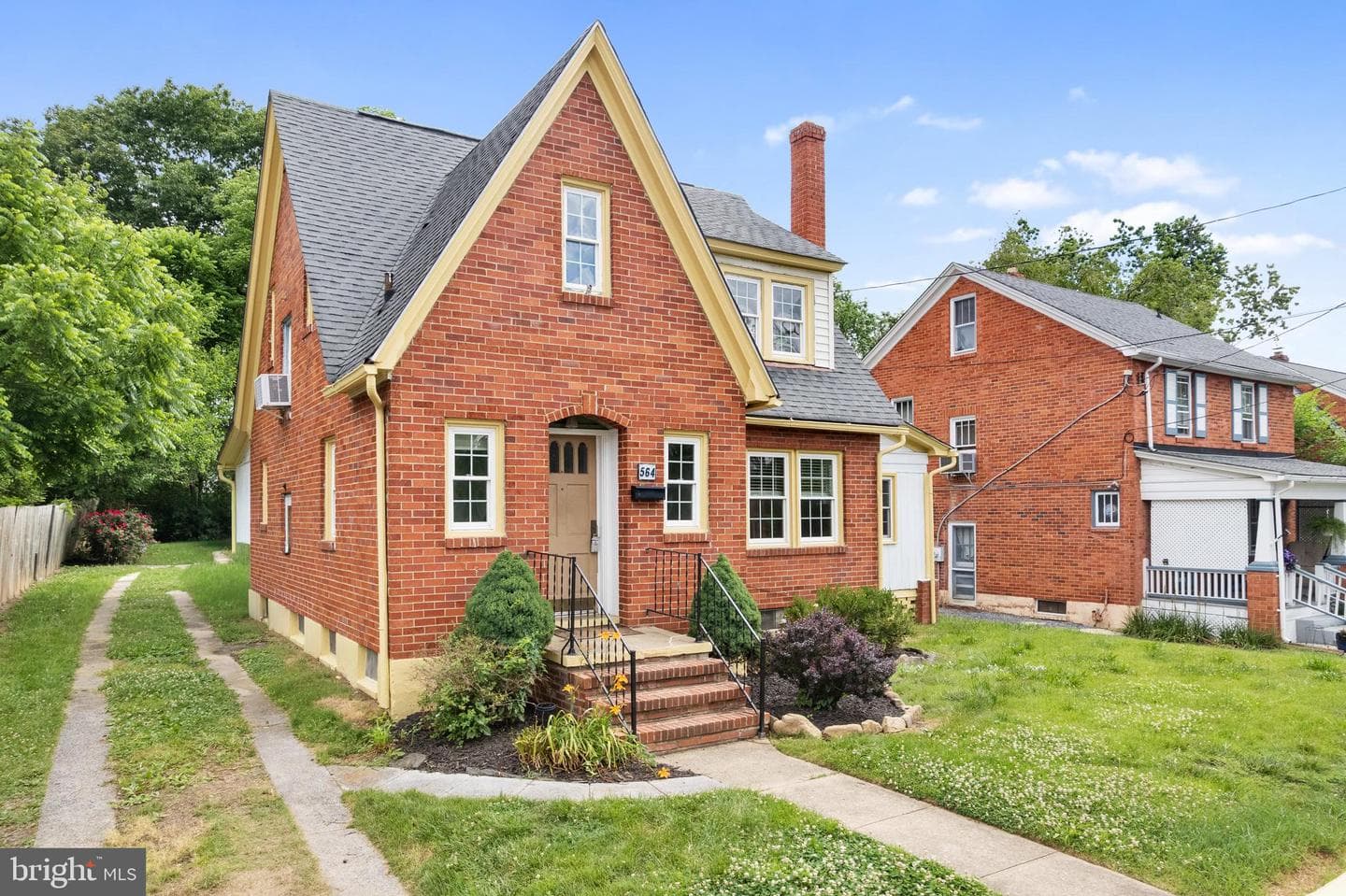 564 Orchard Street photo 43