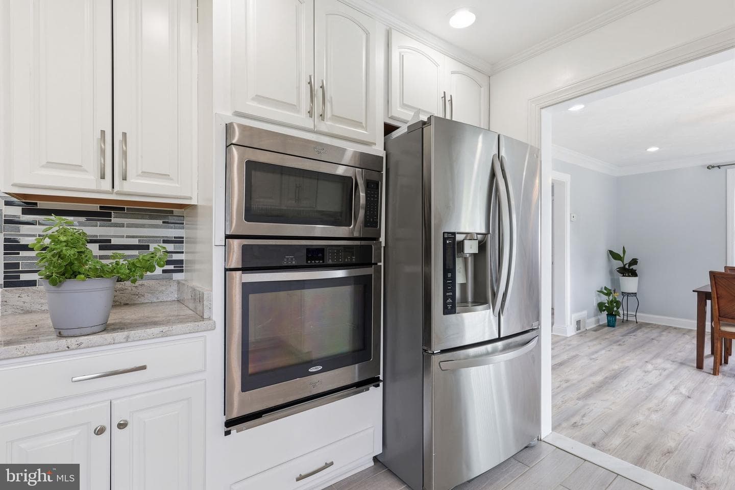 332 N Lee Street photo 15