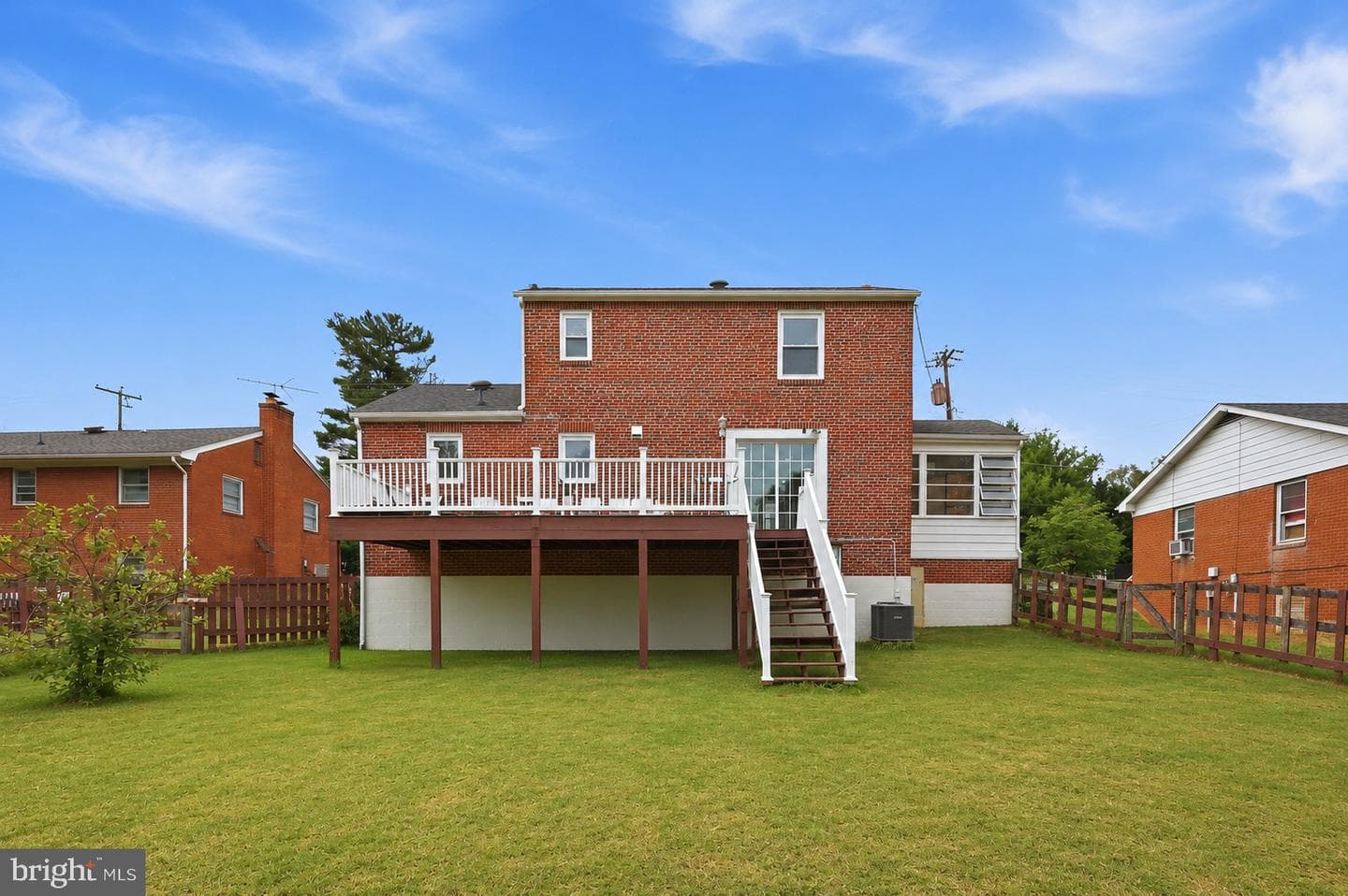 332 N Lee Street photo 35