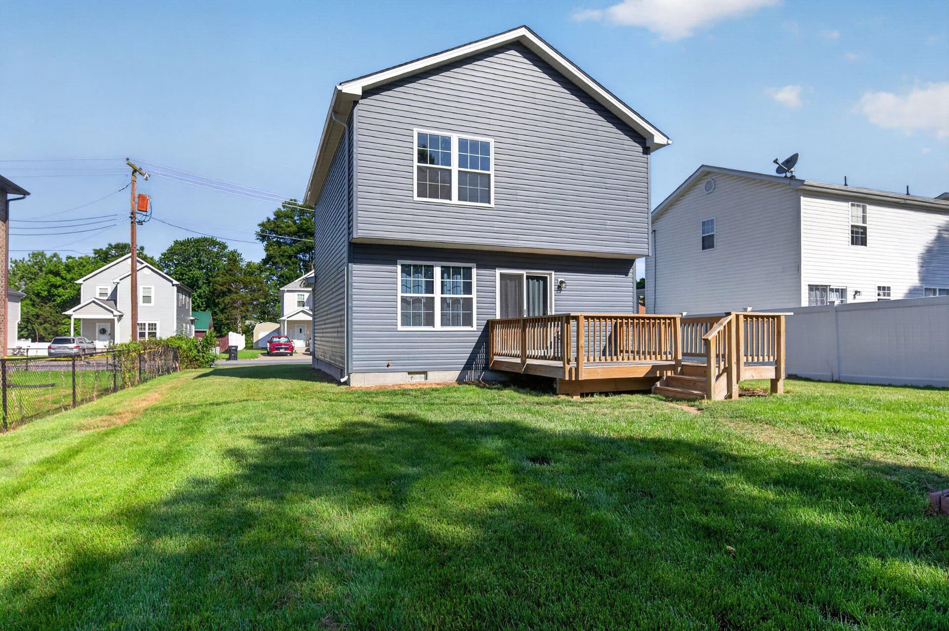 207 S Loudoun Street photo 40