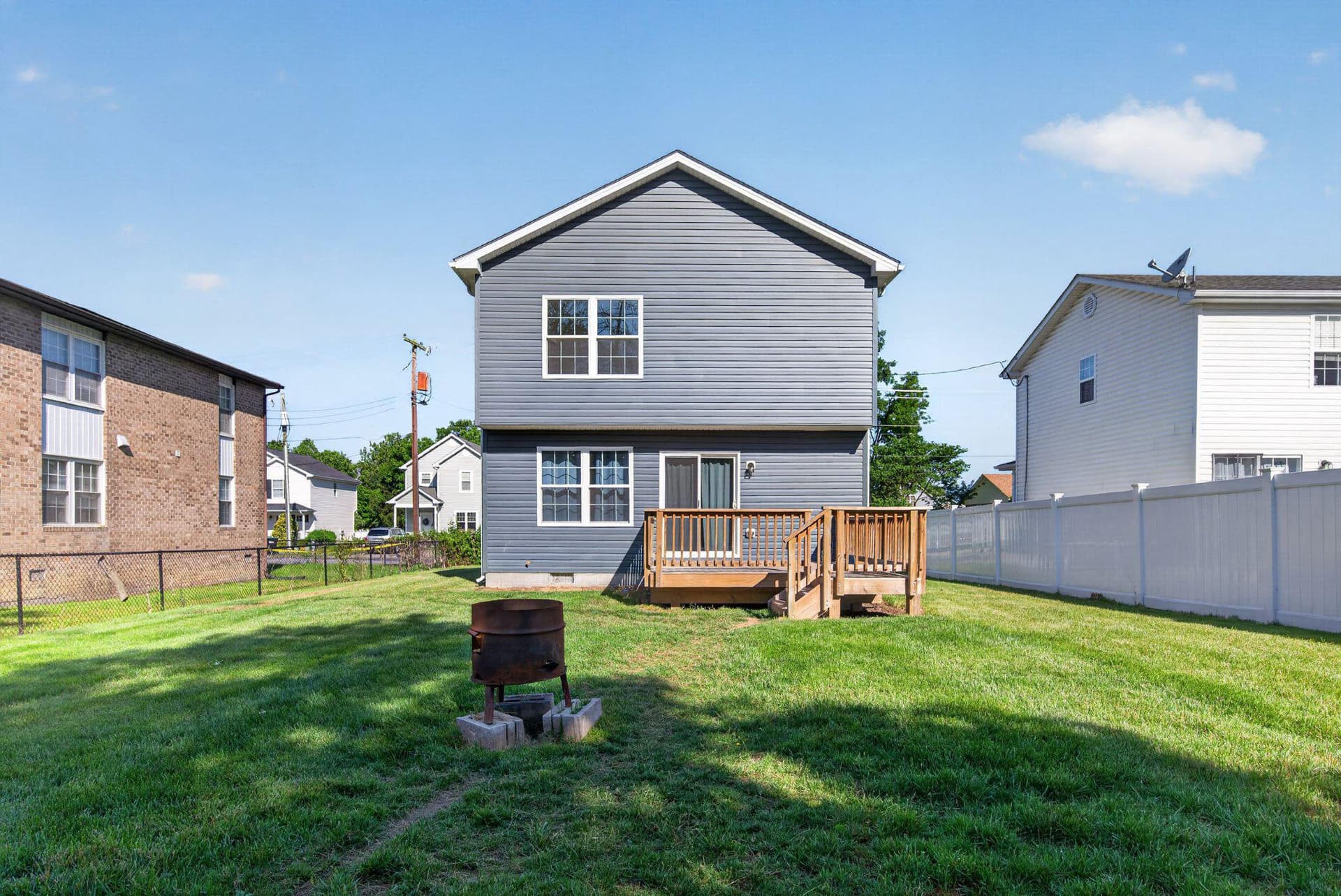 207 S Loudoun Street photo 5