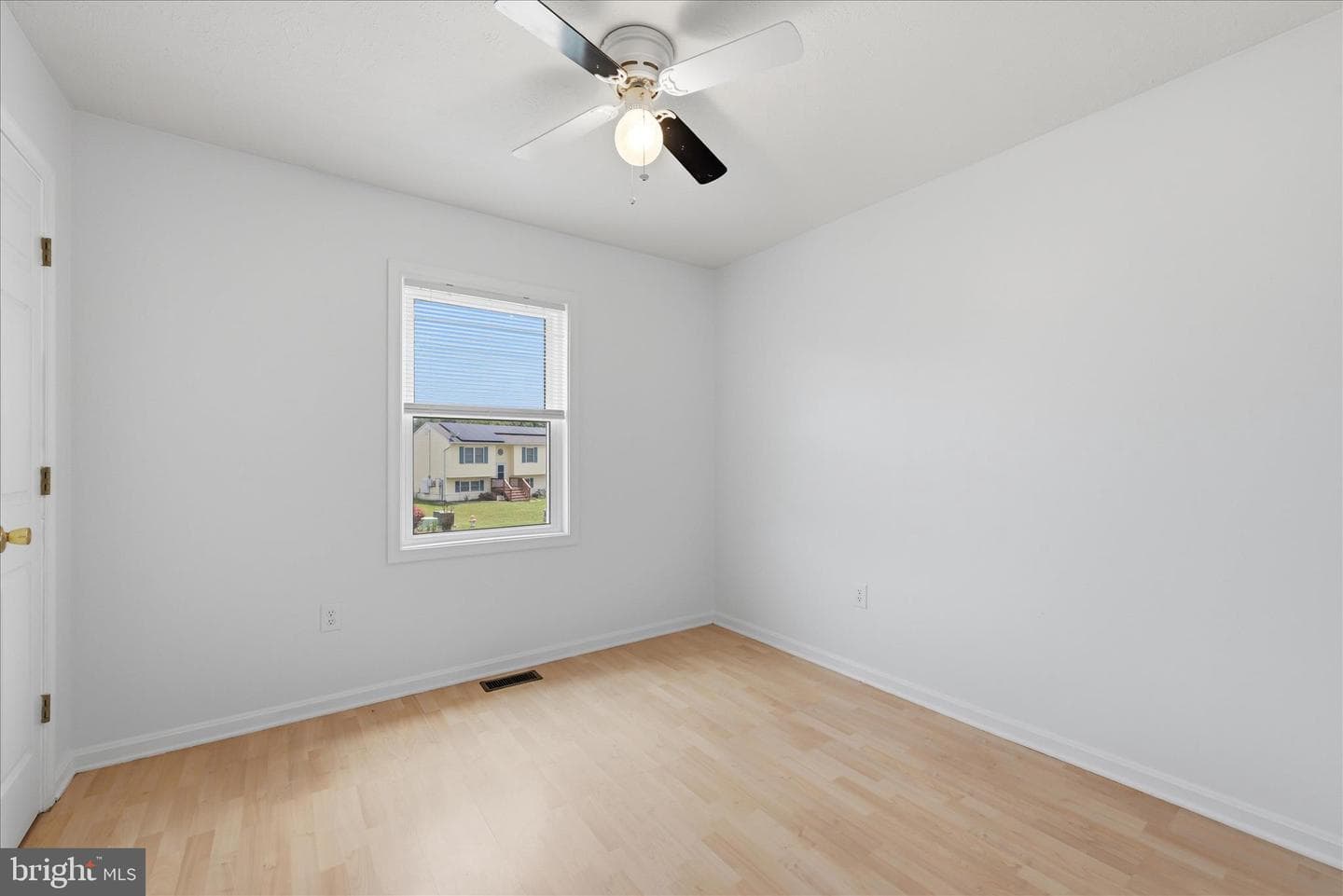 252 Wise Avenue photo 21