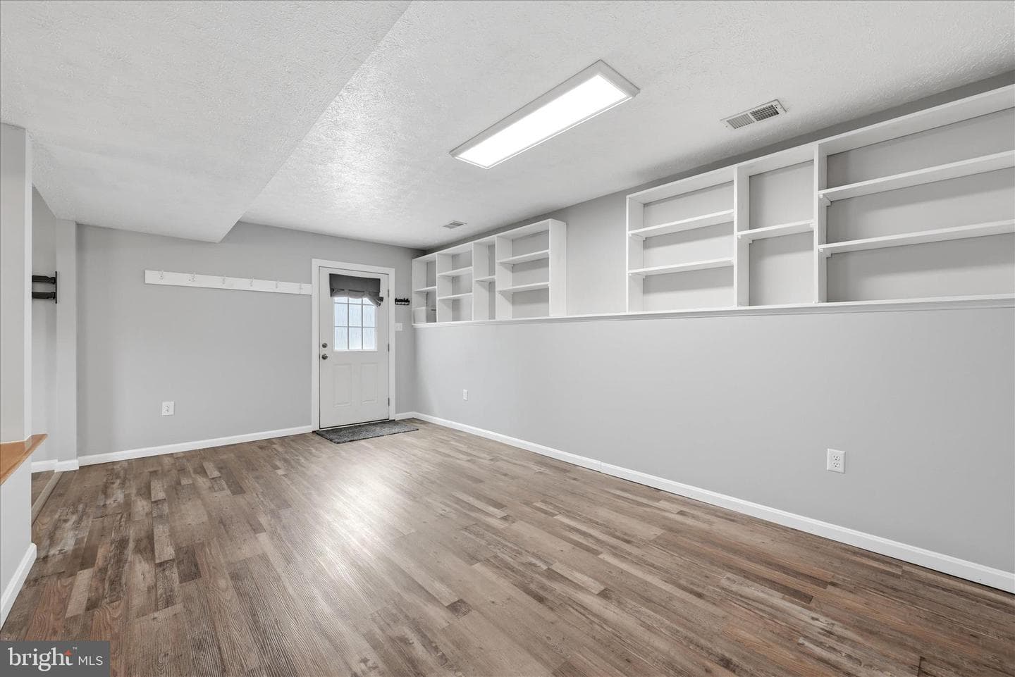 252 Wise Avenue photo 30