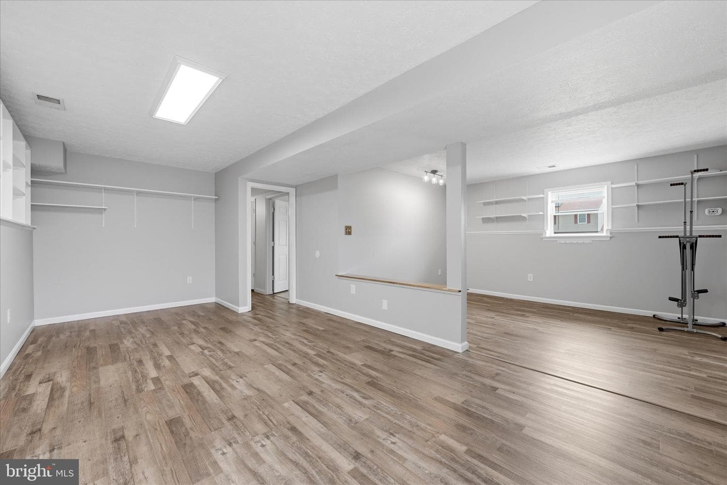 252 Wise Avenue photo 31