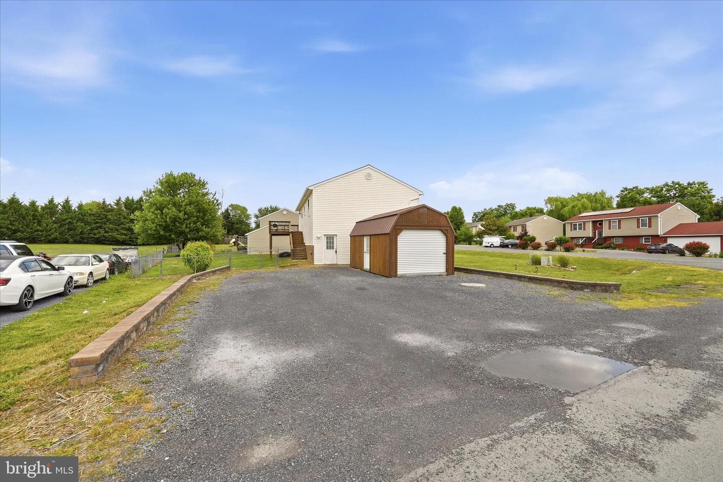 252 Wise Avenue photo 38