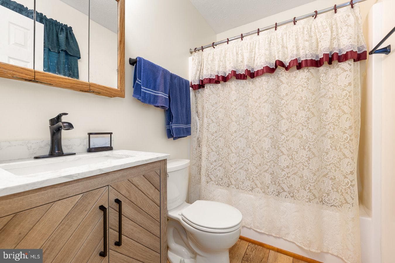 422 W Court Street photo 33