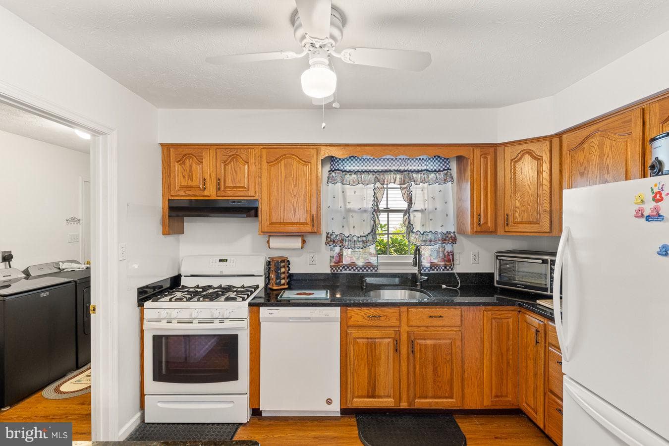 422 W Court Street photo 6