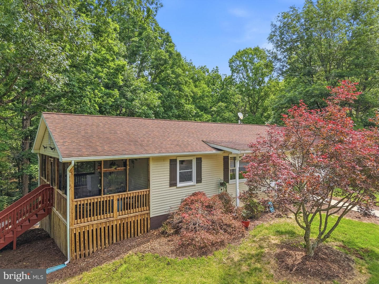 356 White Oak Lane photo 4