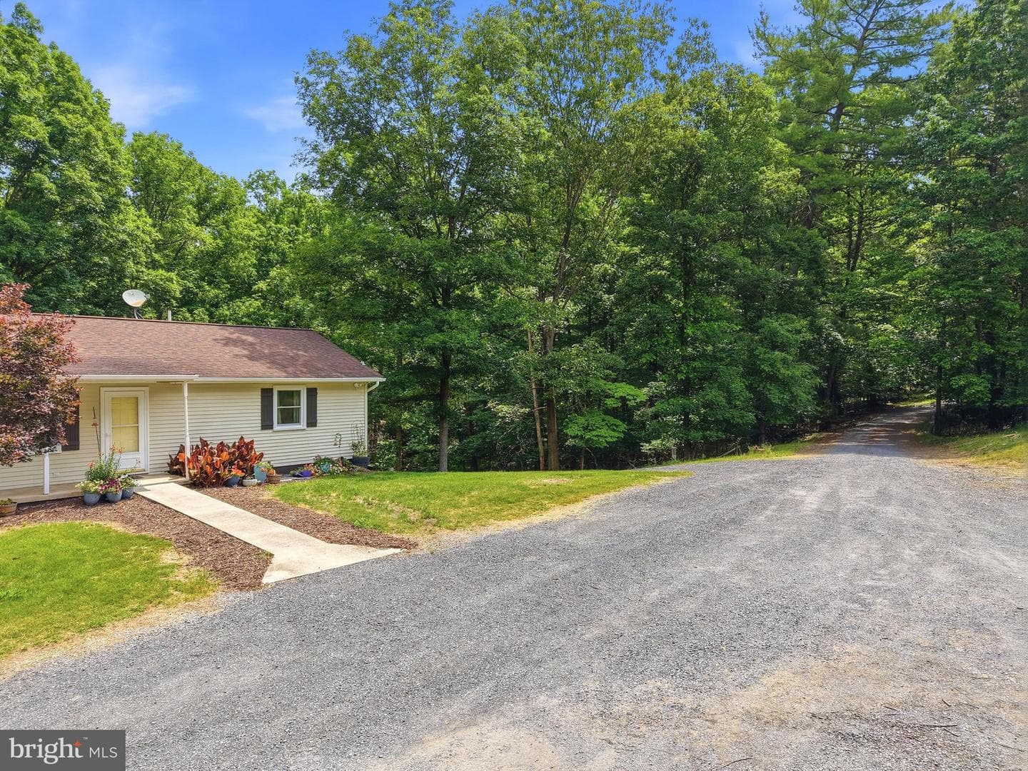 356 White Oak Lane photo 5