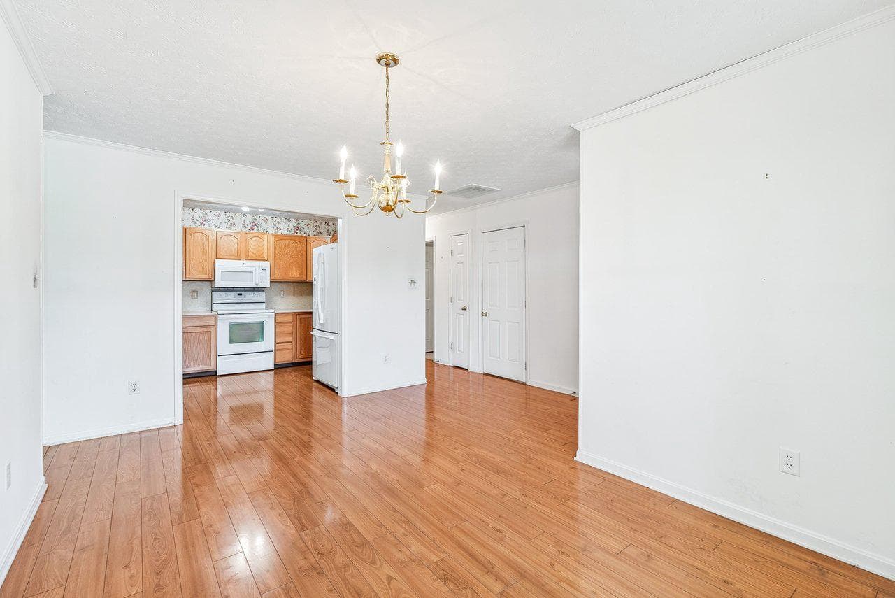 849 Ox Road photo 10