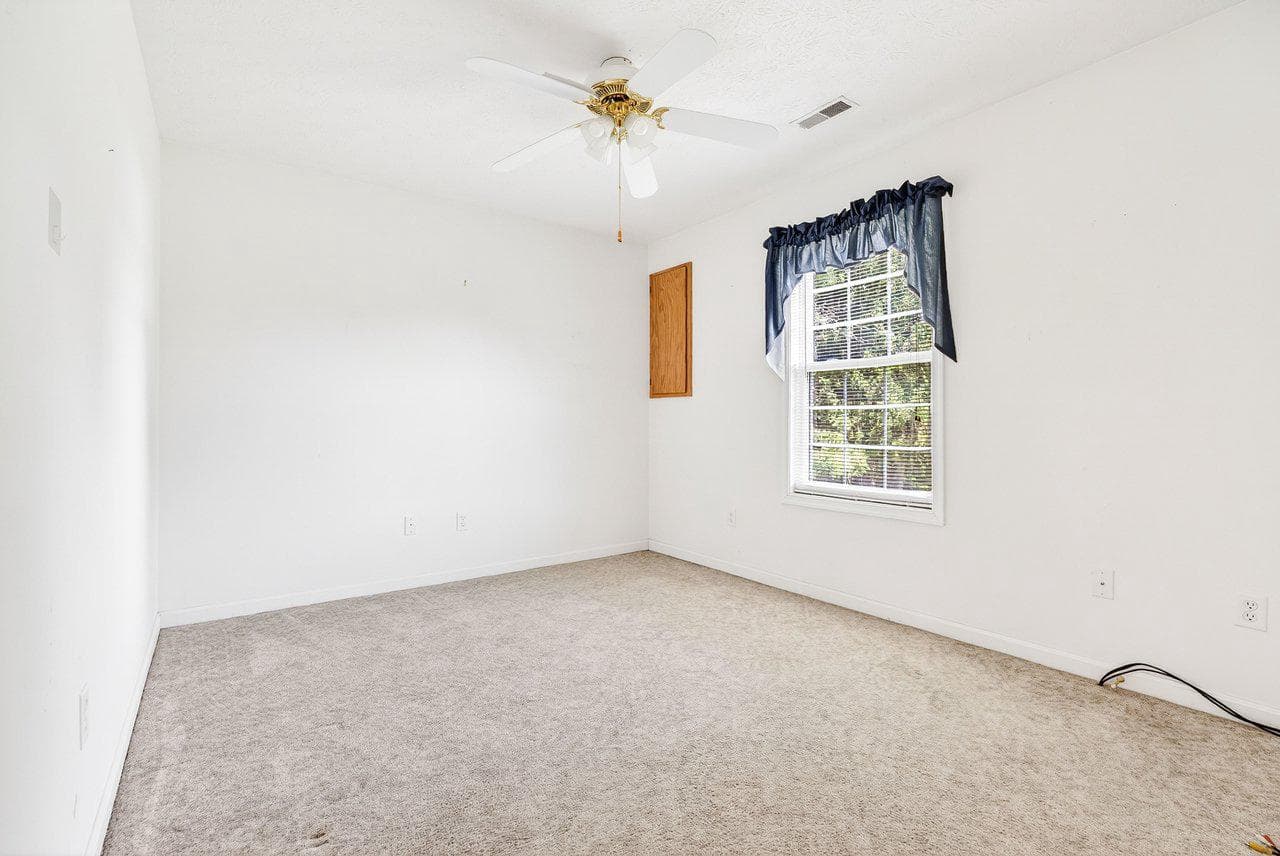 849 Ox Road photo 35