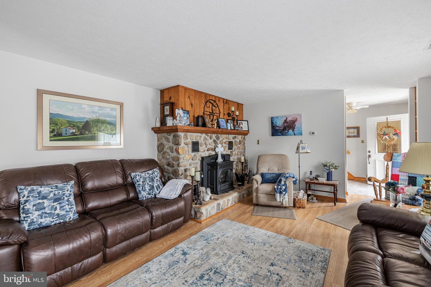 908 Jonathan Street photo 26