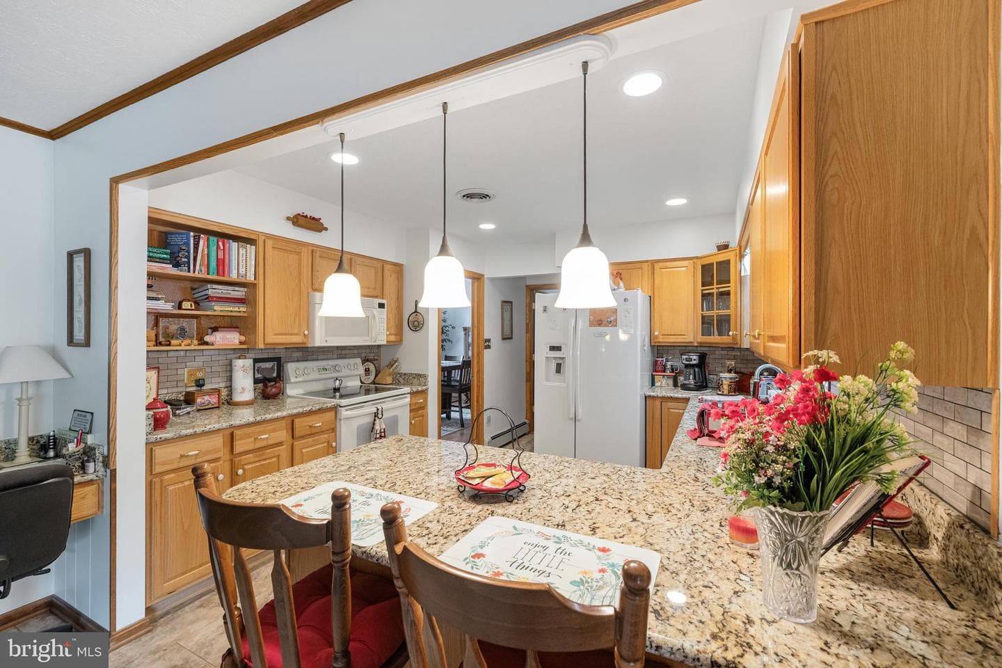 908 Jonathan Street photo 36