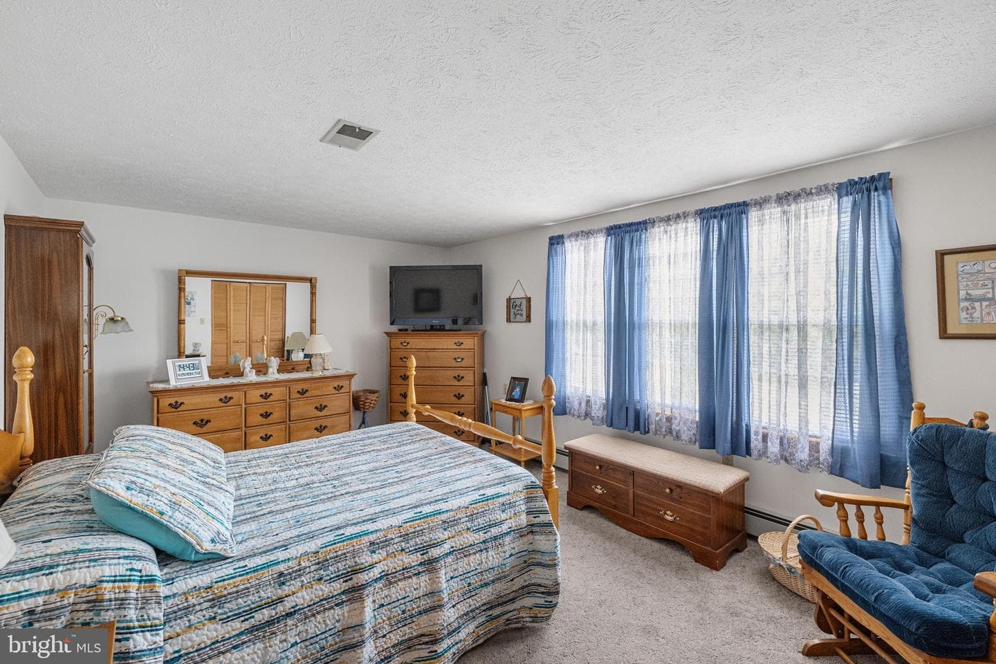 908 Jonathan Street photo 61