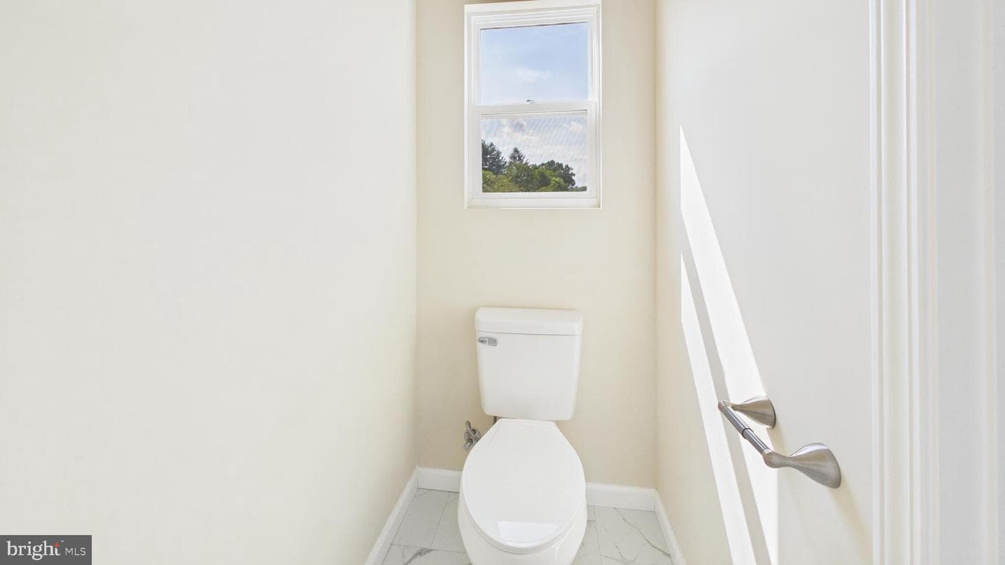 211 211 Princess Caroline Court photo 59