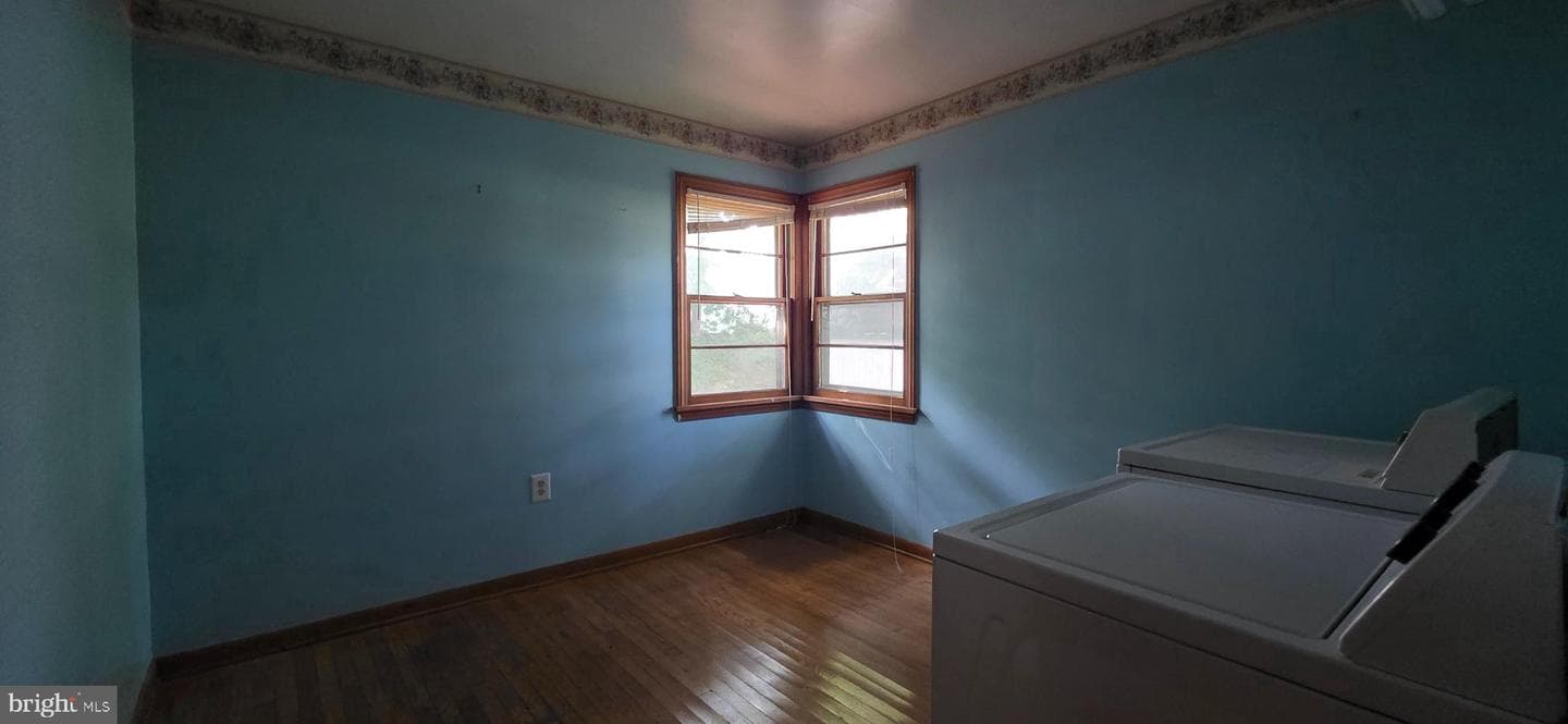 104 E South Street photo 13