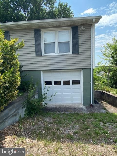 328 Lee Street photo 3