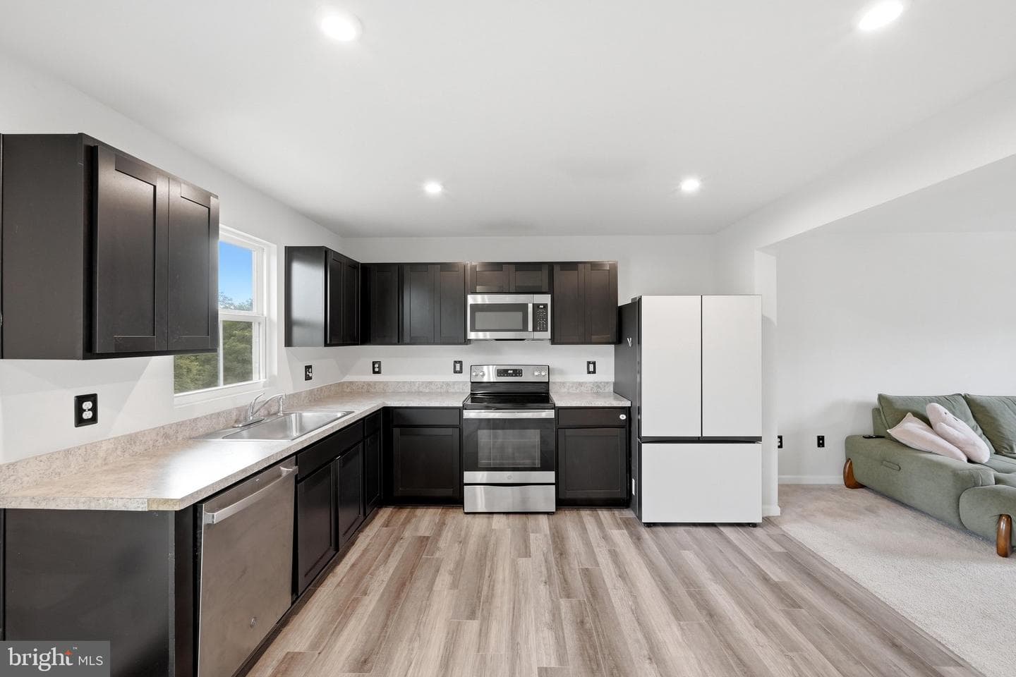 309 Williams Street photo 11