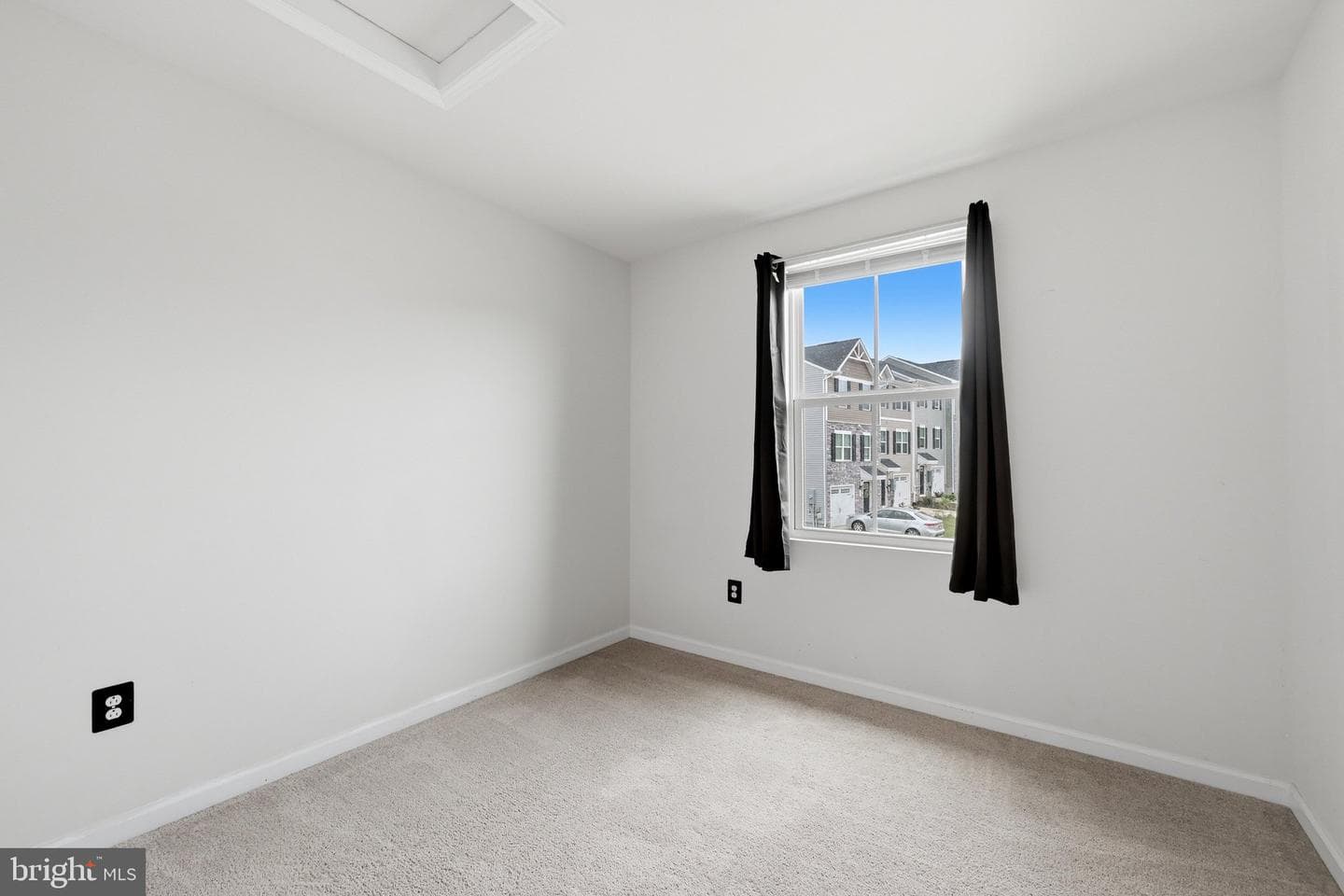309 Williams Street photo 22