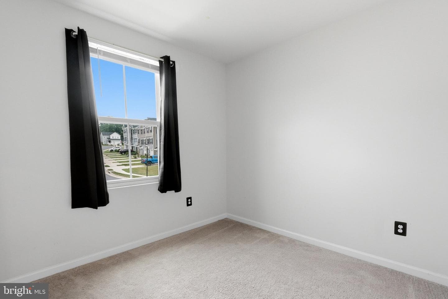 309 Williams Street photo 24