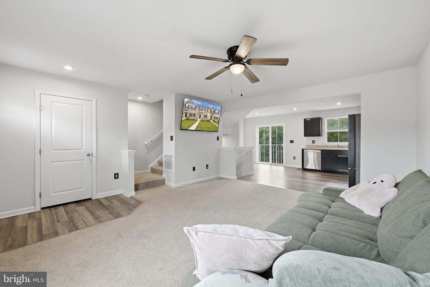 309 Williams Street photo 6