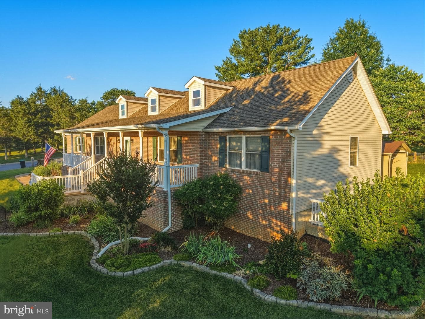 705 Stonecrest Dr, Woodstock