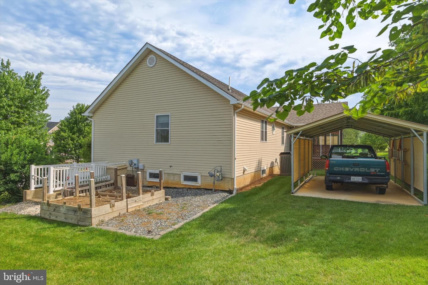 705 Stonecrest Drive photo 60