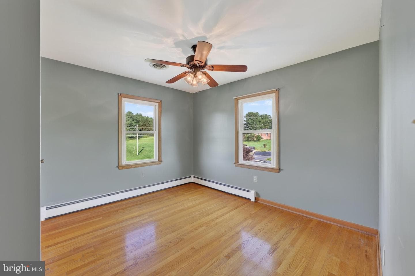 1638 Hahns photo 26