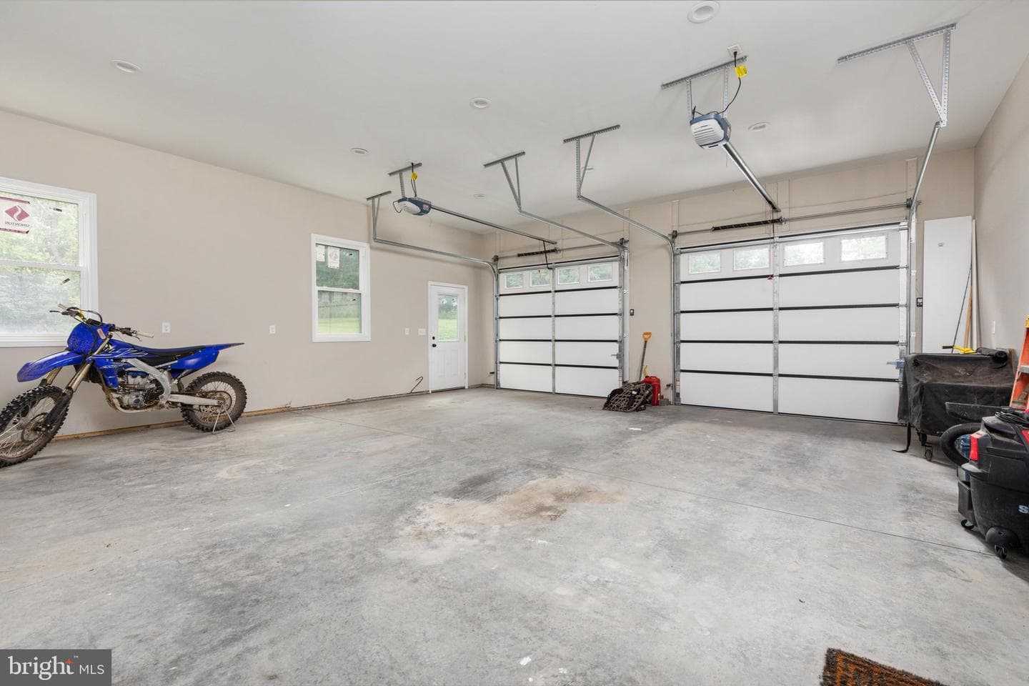 412 Mile Ridge Estate photo 32