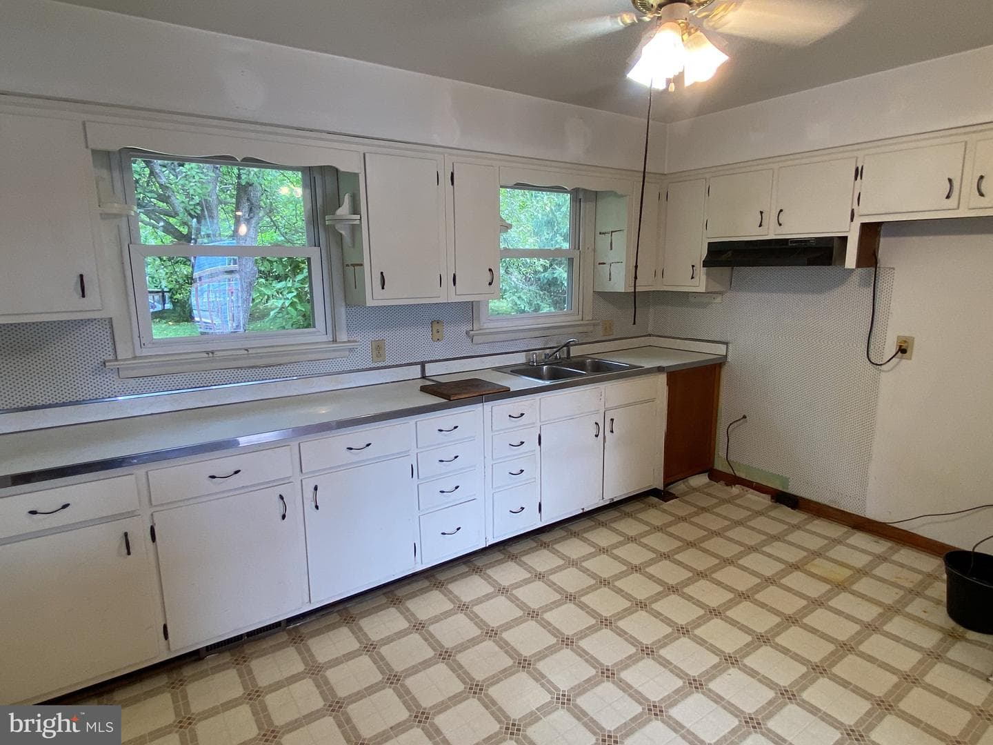 518 Ash Street photo 2