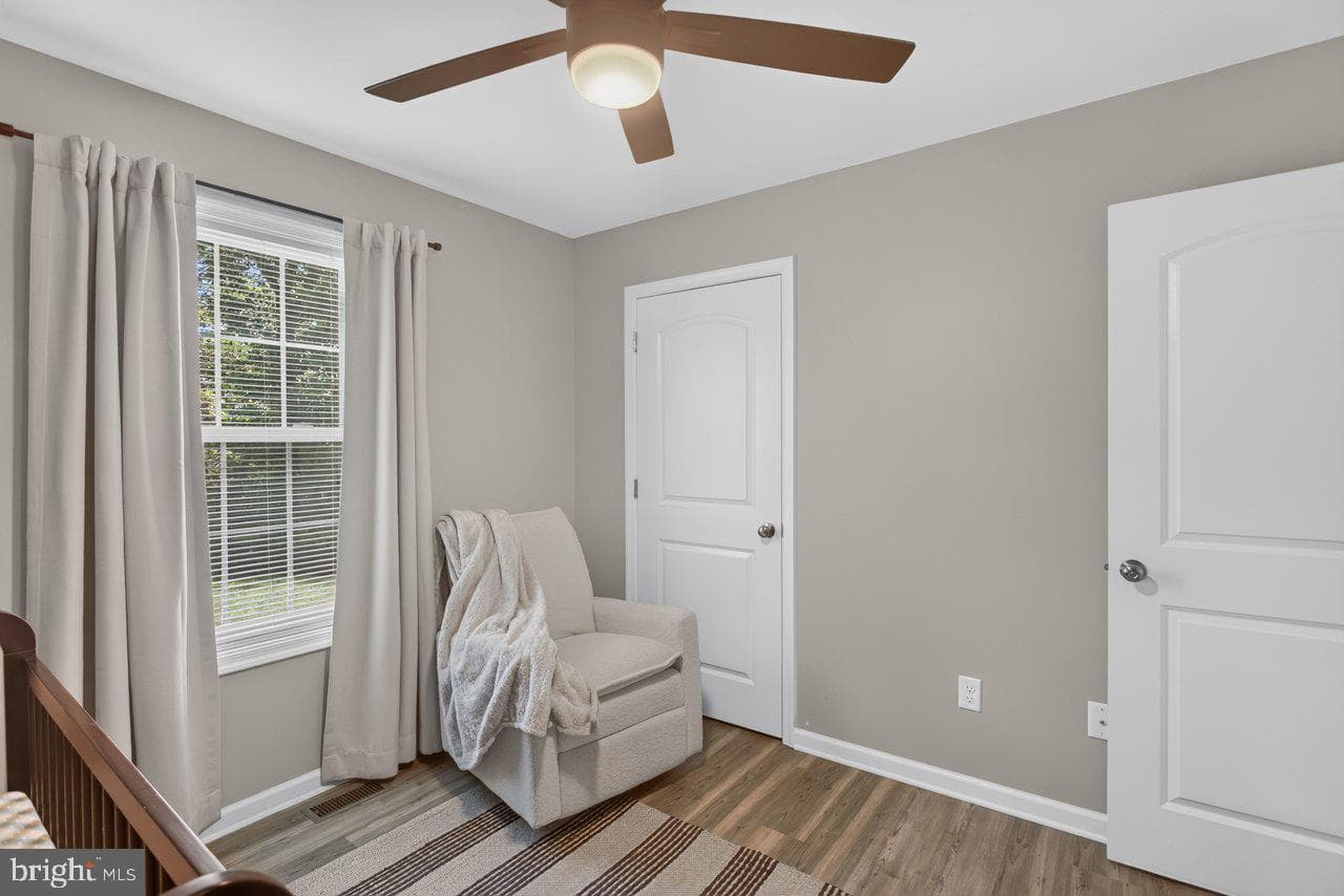 6127 Moore Avenue photo 26
