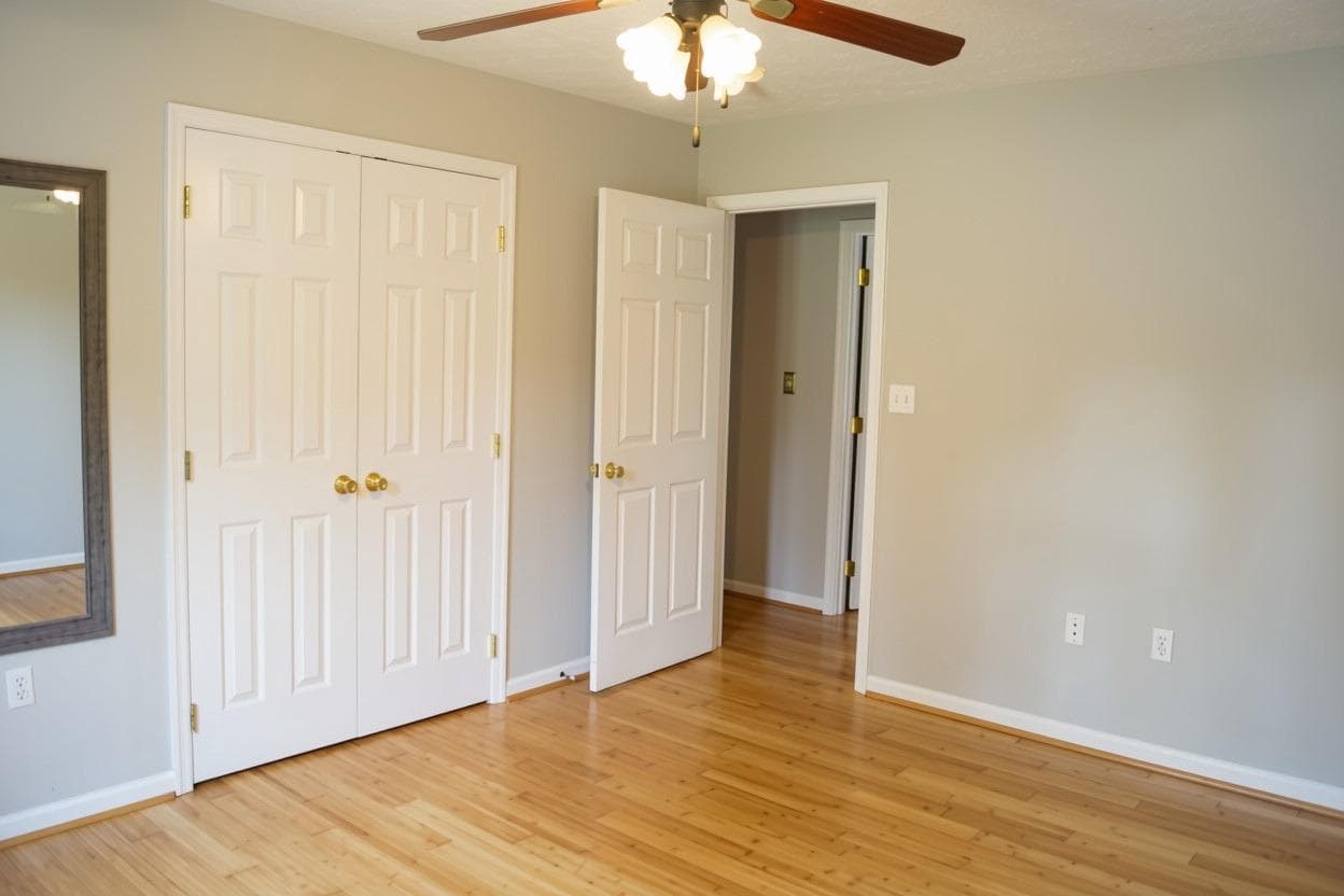 424 Meghann Drive photo 12