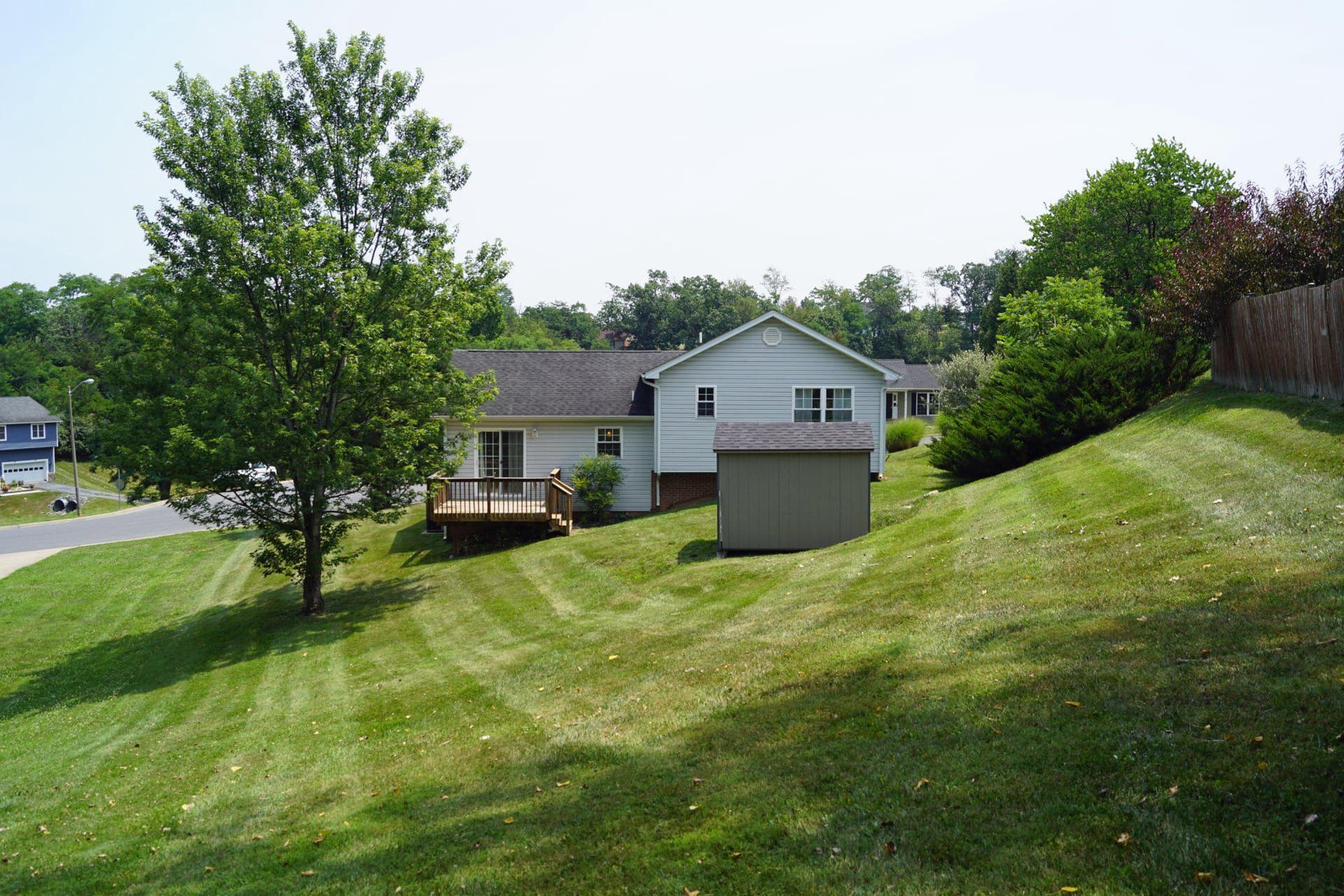 424 Meghann Drive photo 26