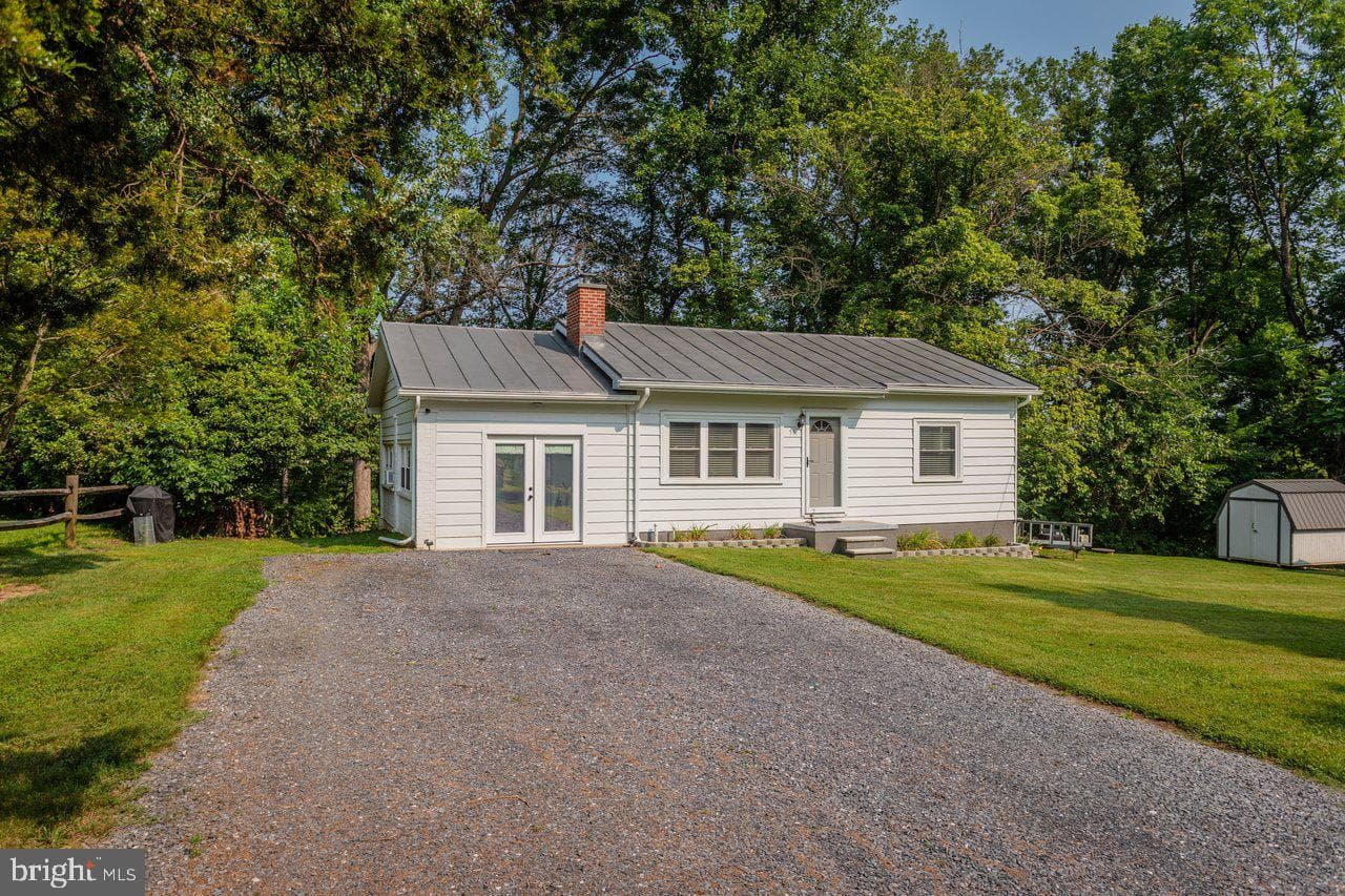 55 Lake Drive photo 1