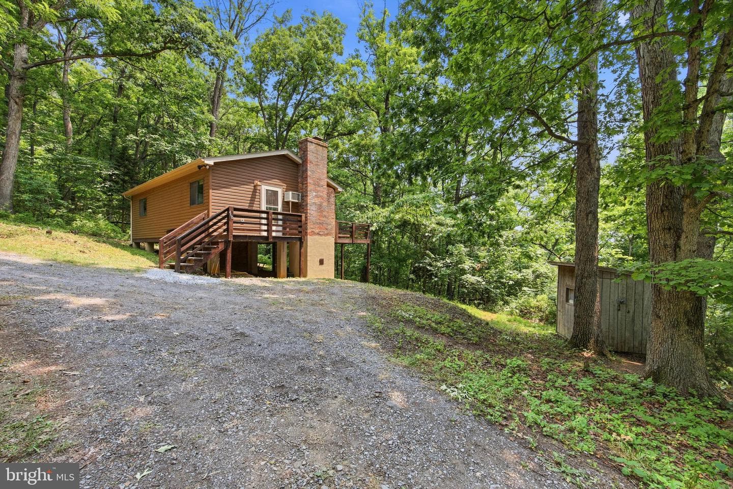 460 Hilltop Lane photo 1