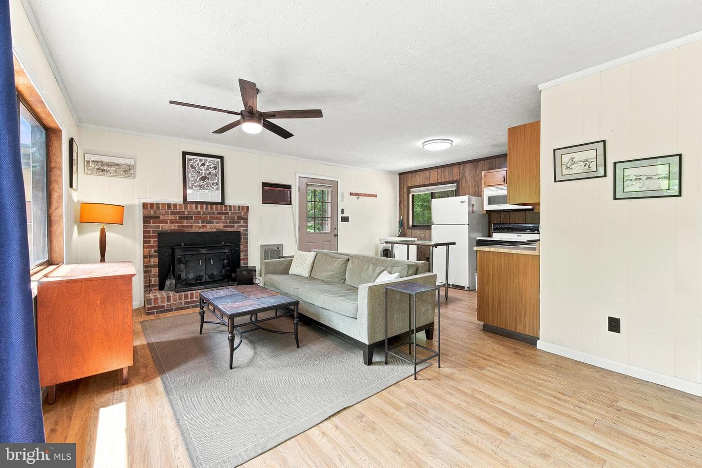460 Hilltop Lane photo 8