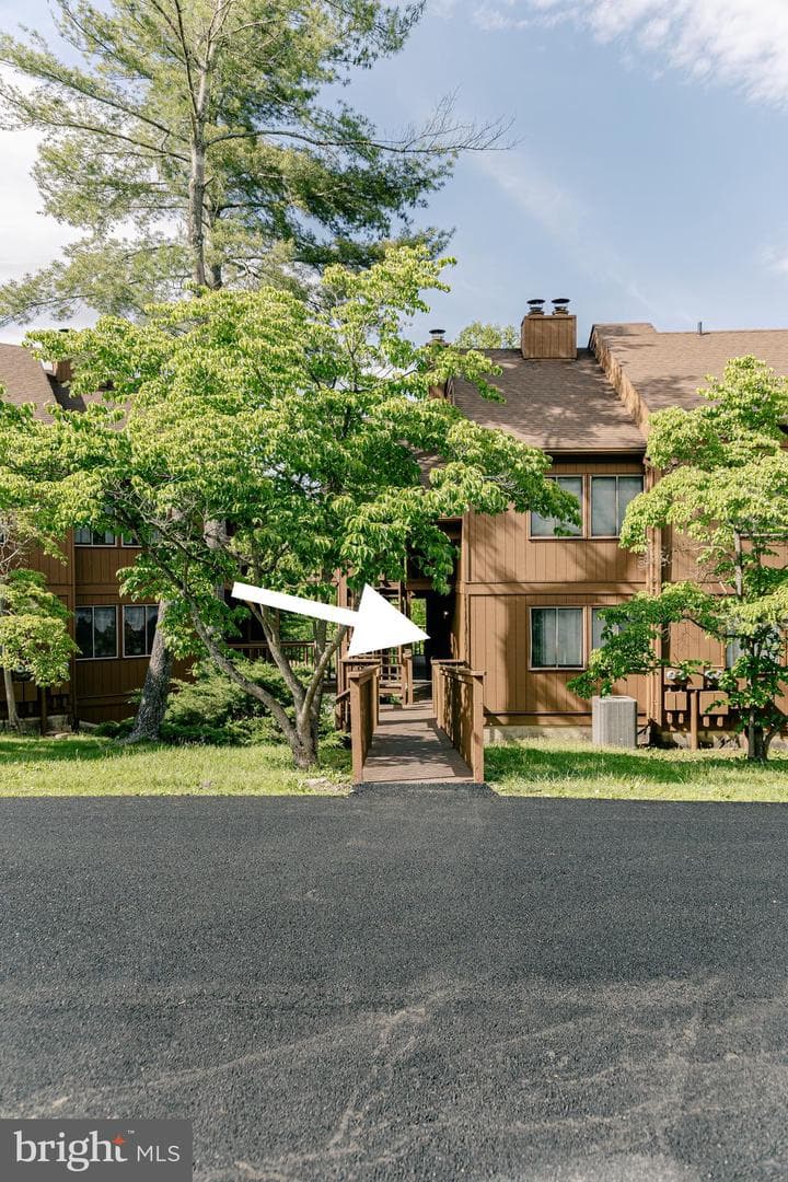 140 The Hill #m-20 photo 38