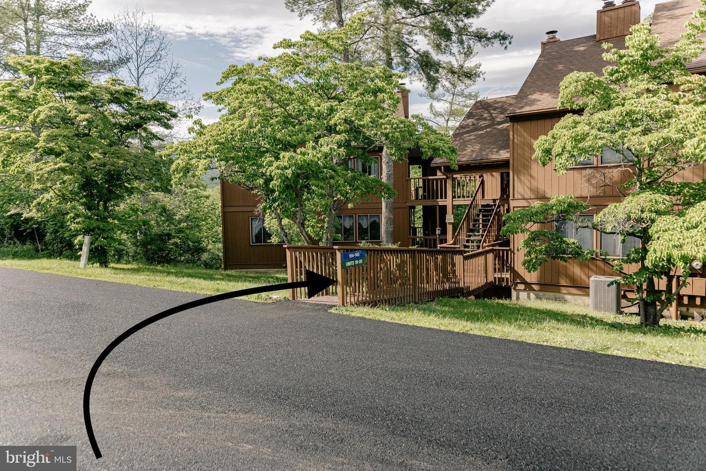 140 The Hill #m-20 photo 39