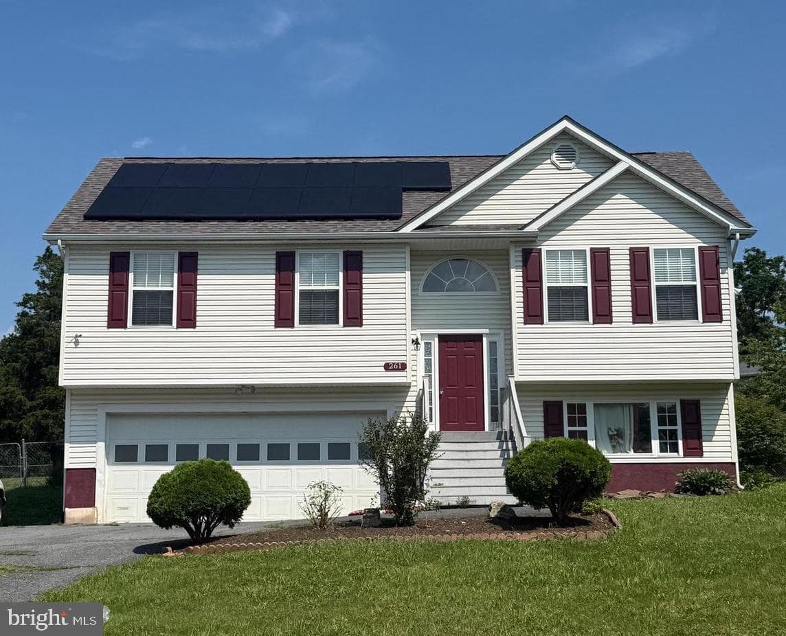 261 Baer Oak Drive, Maurertown