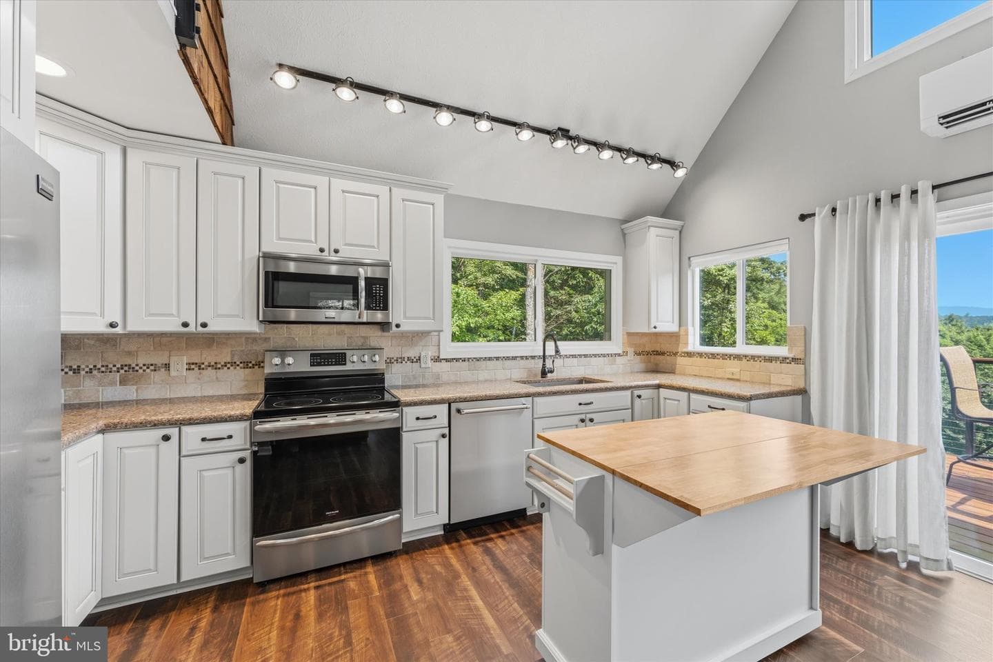 1311 Hepner Road photo 11
