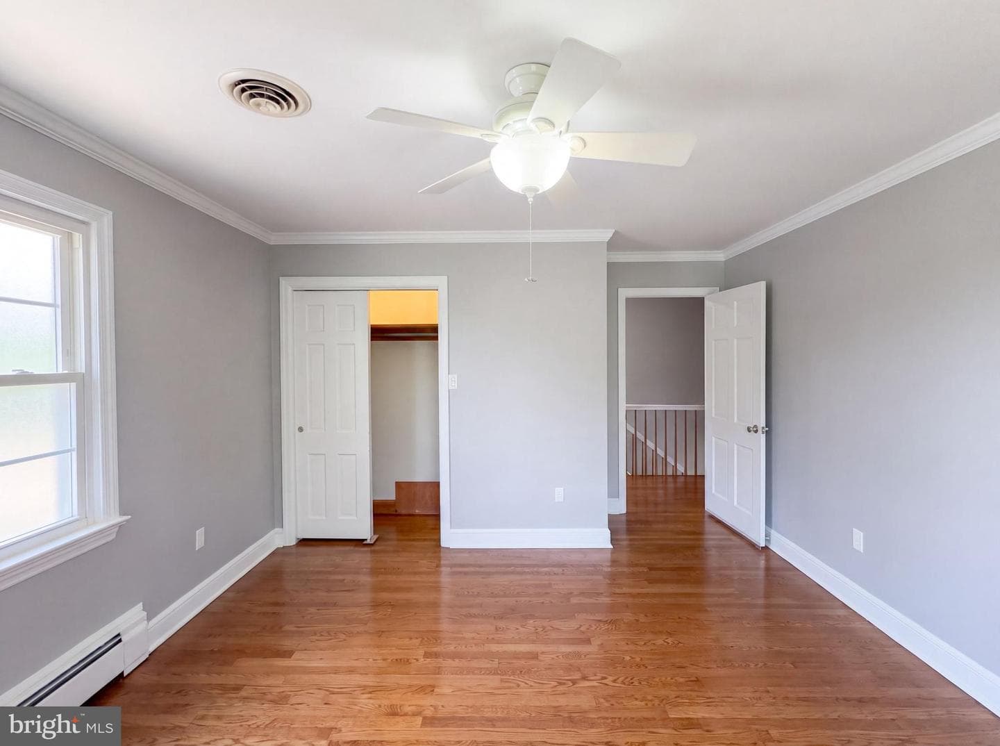 494 Walton Street photo 16