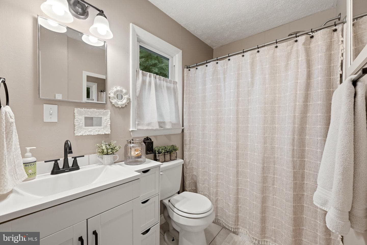 326 Sunset Street photo 15