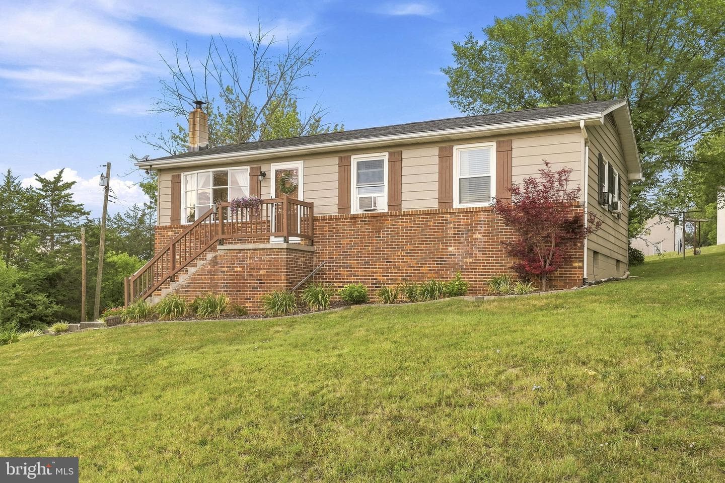326 Sunset Street, Strasburg